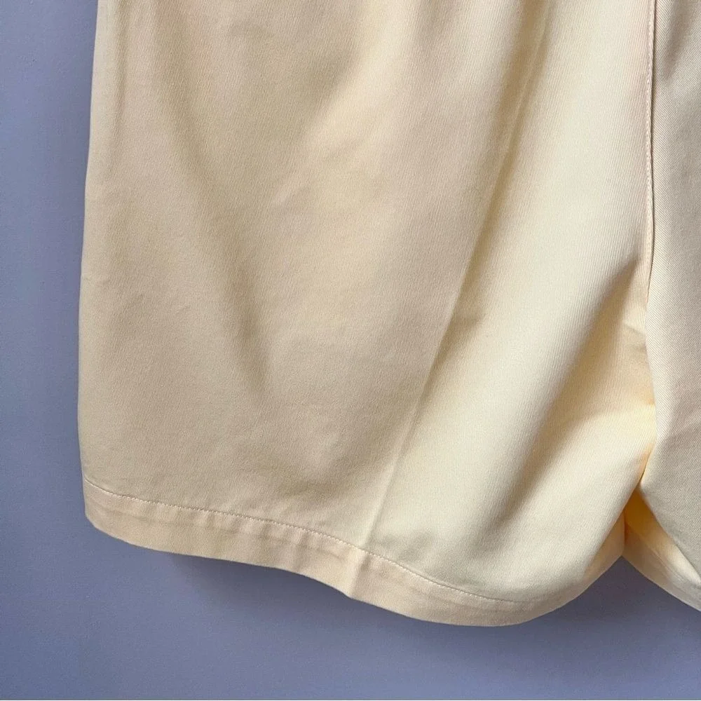 Lands' End Shorts Men's 35 Yellow Pleated 100% Cotton Golf NWOT Preppy Chino